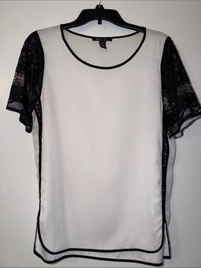 Kenneth Cole White Blouse with Black Lace Sleeves Size M NWOT